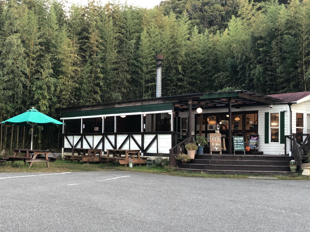 六甲山麓 西宮 船坂 山のパン屋ダディーズ ベーカリー西宮本店